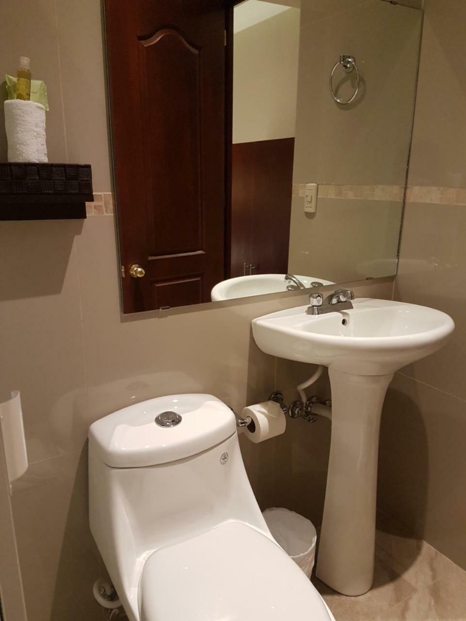 All Days Inn And Out San Salvador Luaran gambar